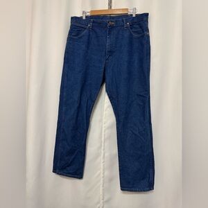 Wrangler Men's Classic Blue Relaxed Jeans 38X30
